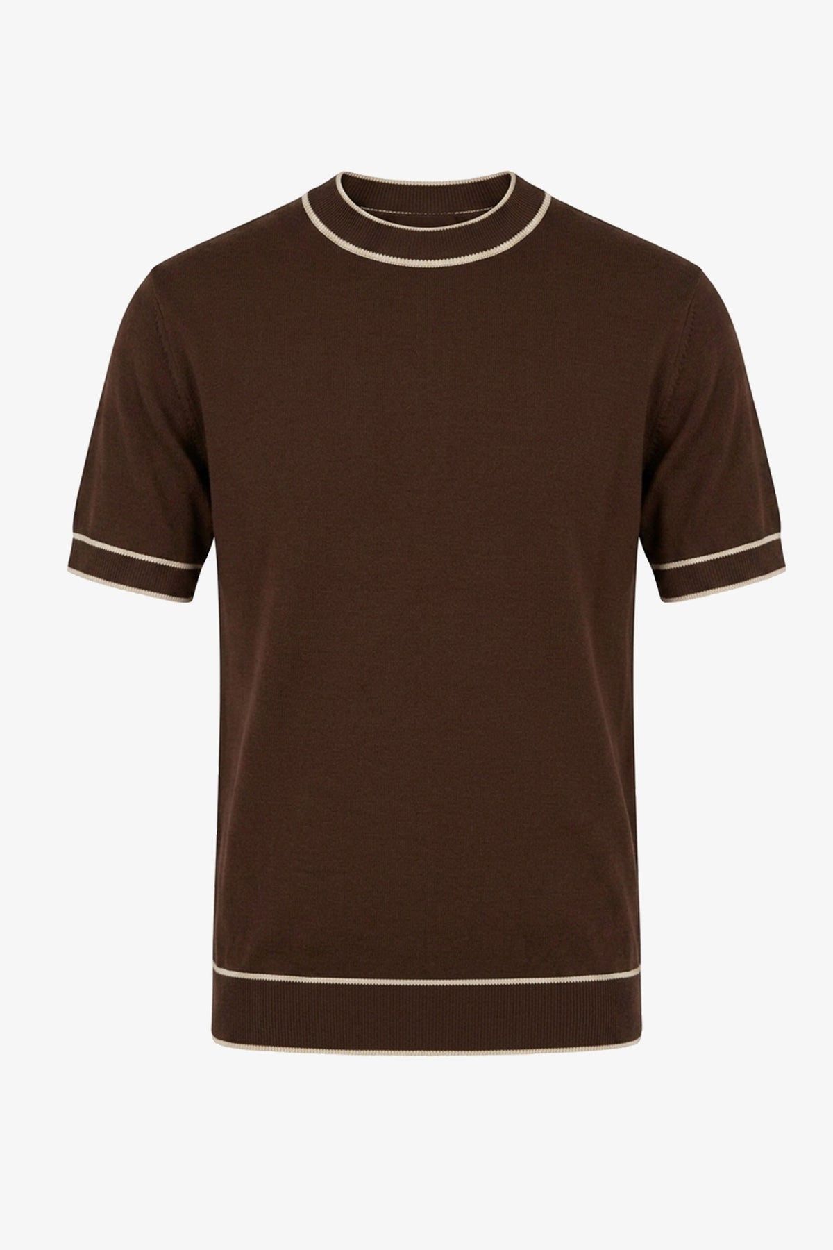 Herrbrun stickad t-shirt med rund hals och kontrastfärgad kant, normal passform