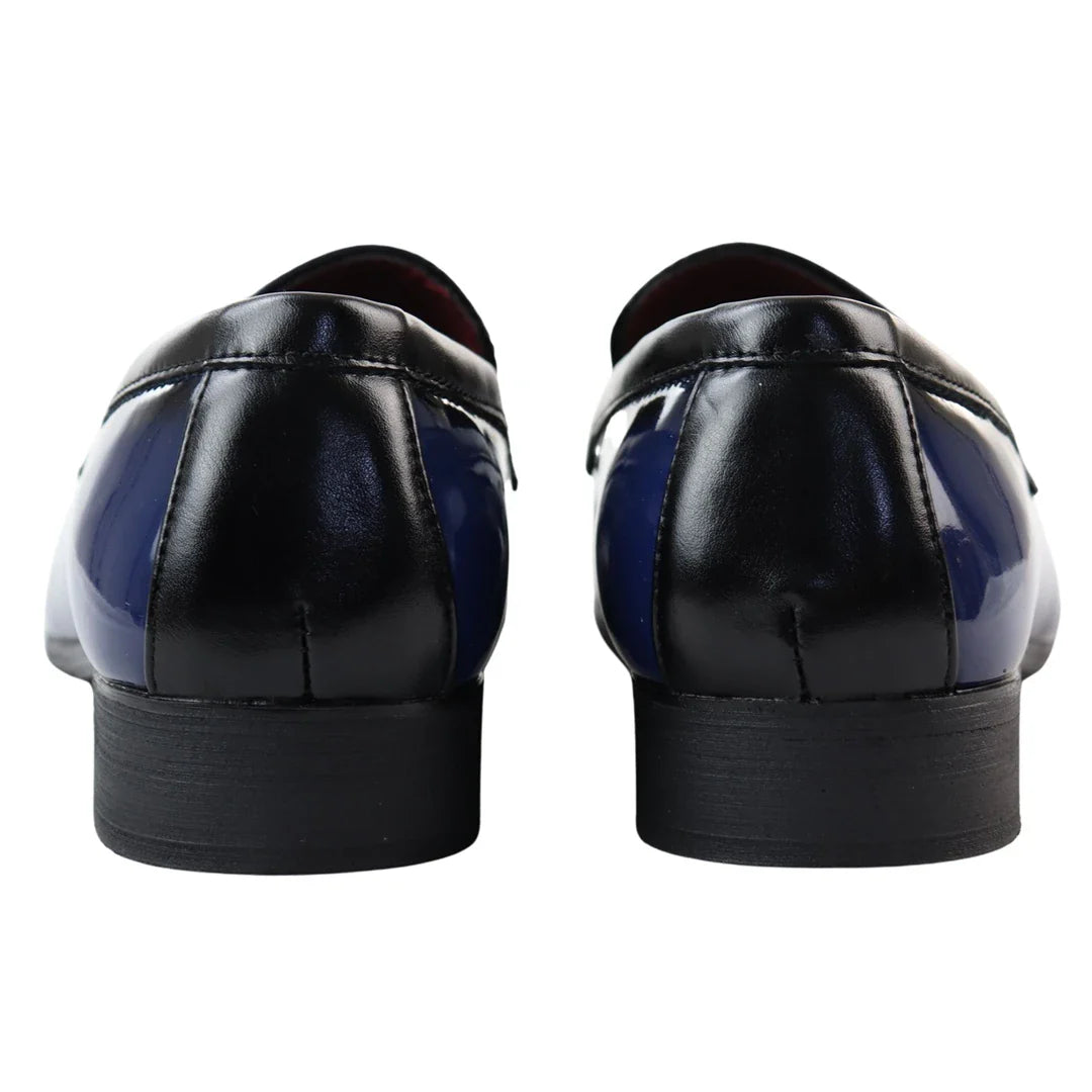 Herrloafers med tofsmönster i lack, blå