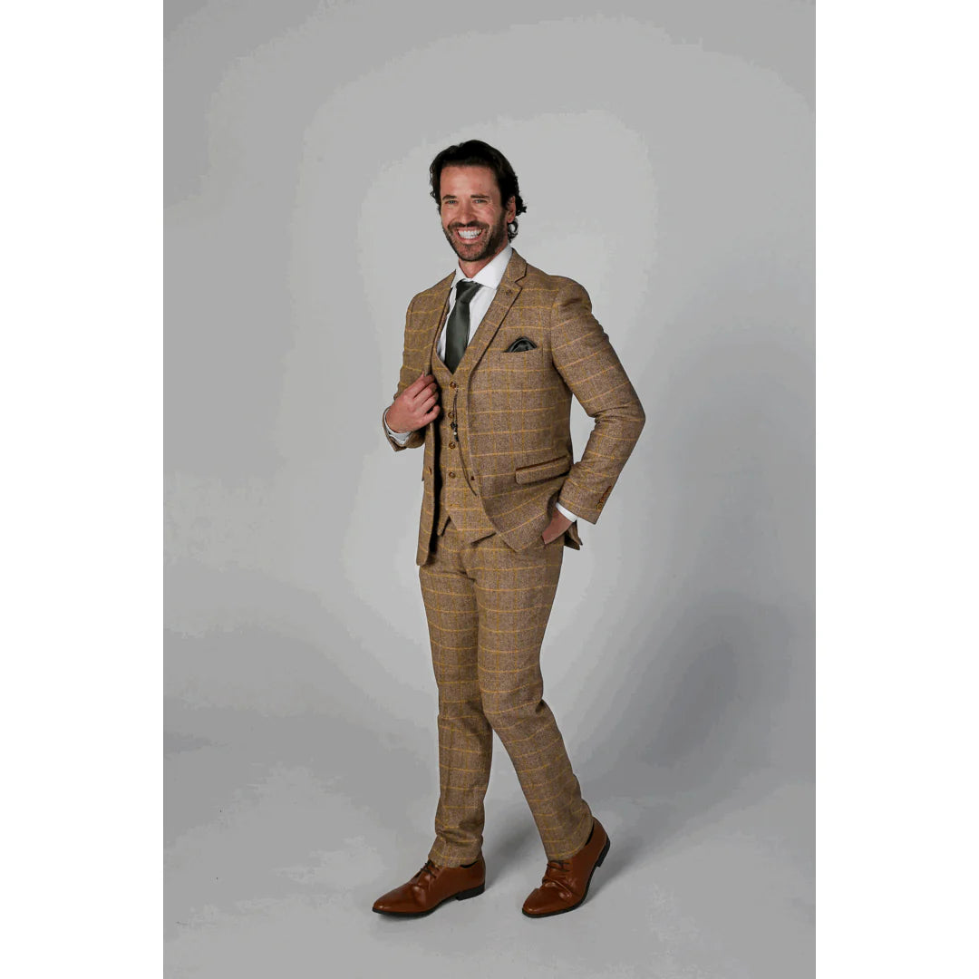 Harris herrkostym i brunt tredelat tweedtyg med klassisk vintagestil