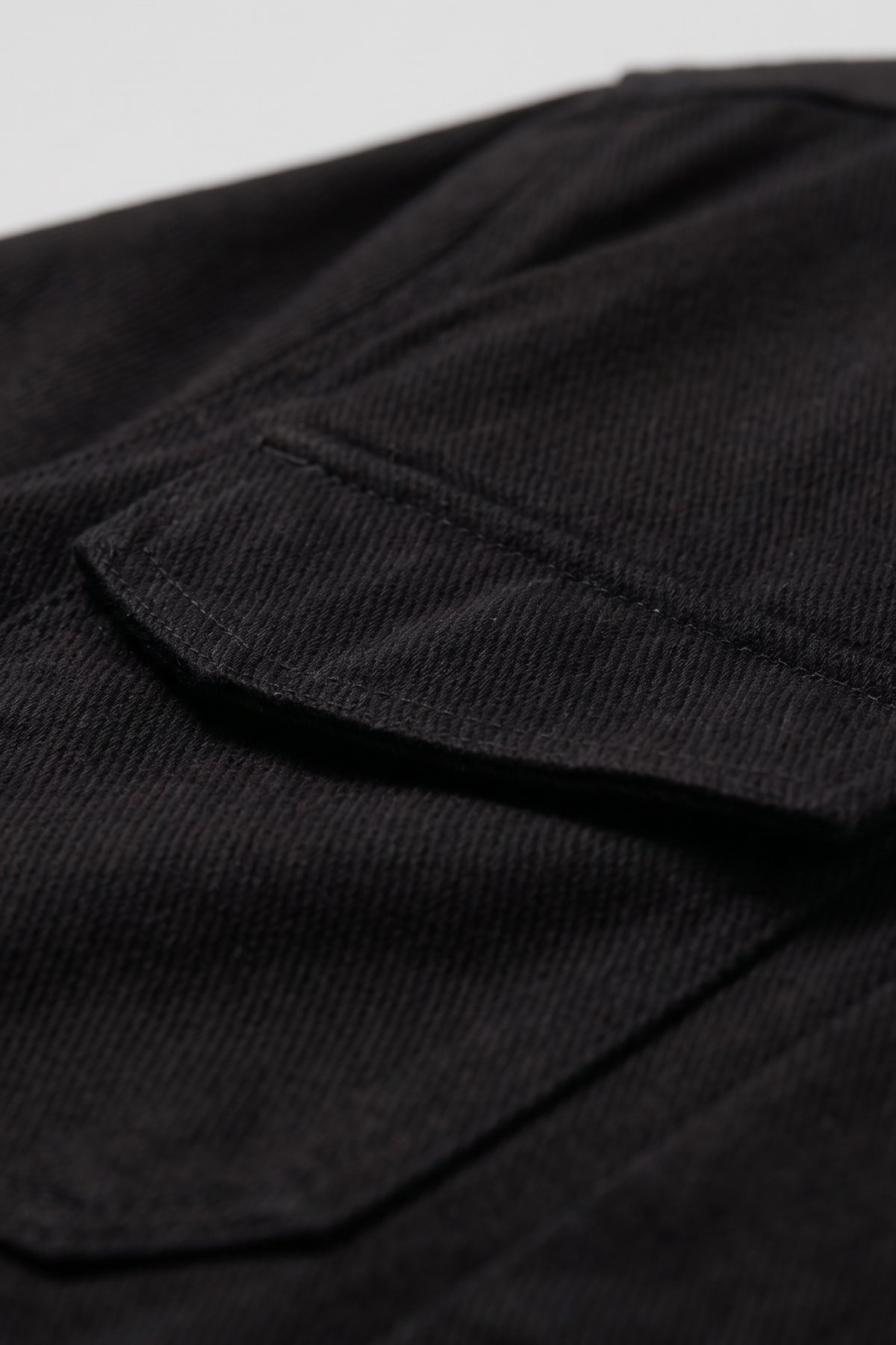 Svart herrjacka i bomullstwill - Trucker Overshirt