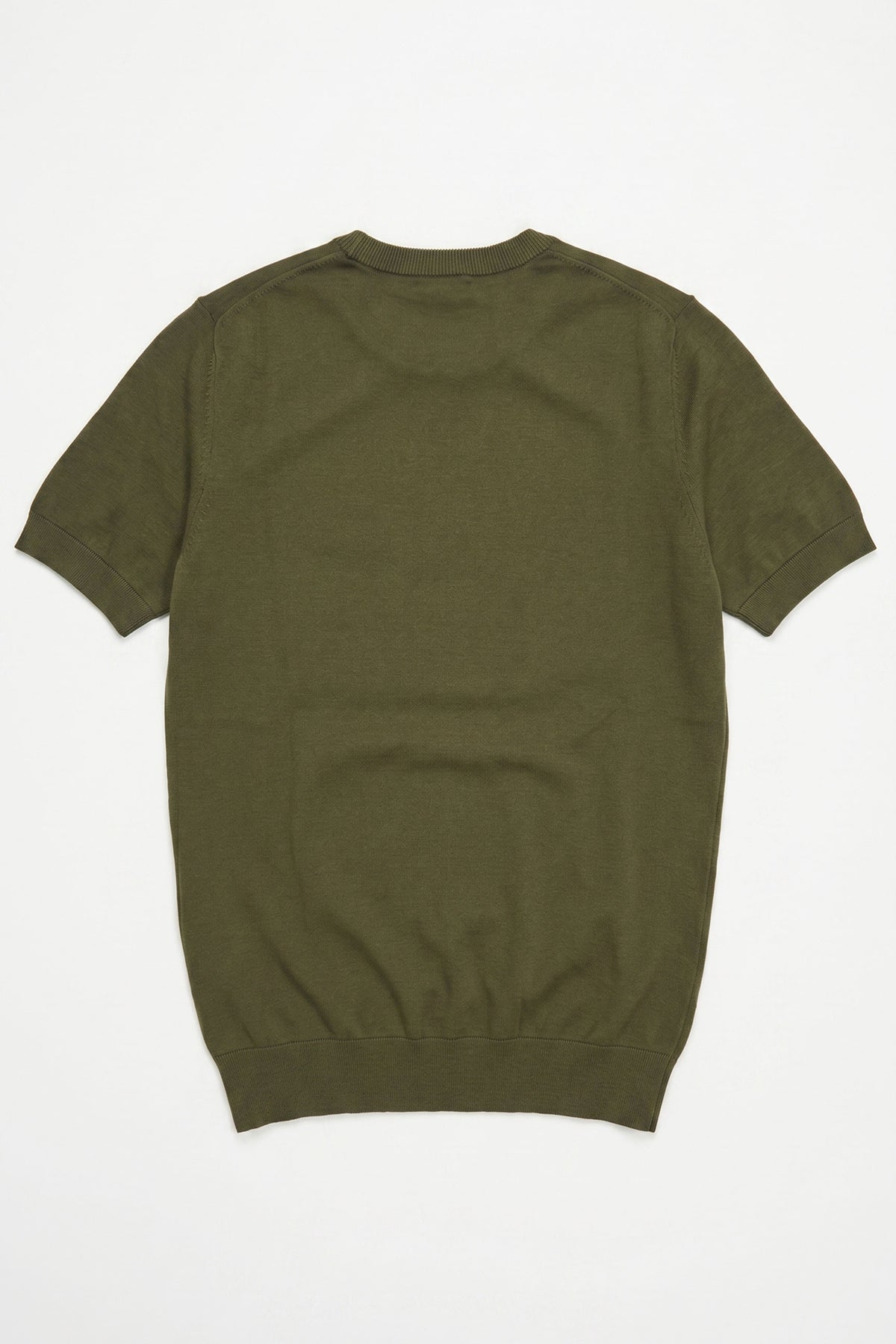Herr olivgrön stickad t-shirt med rund hals och kort ärm, normal passform