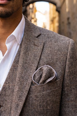 Herrnäsduk i grå tweed och ullblandning
