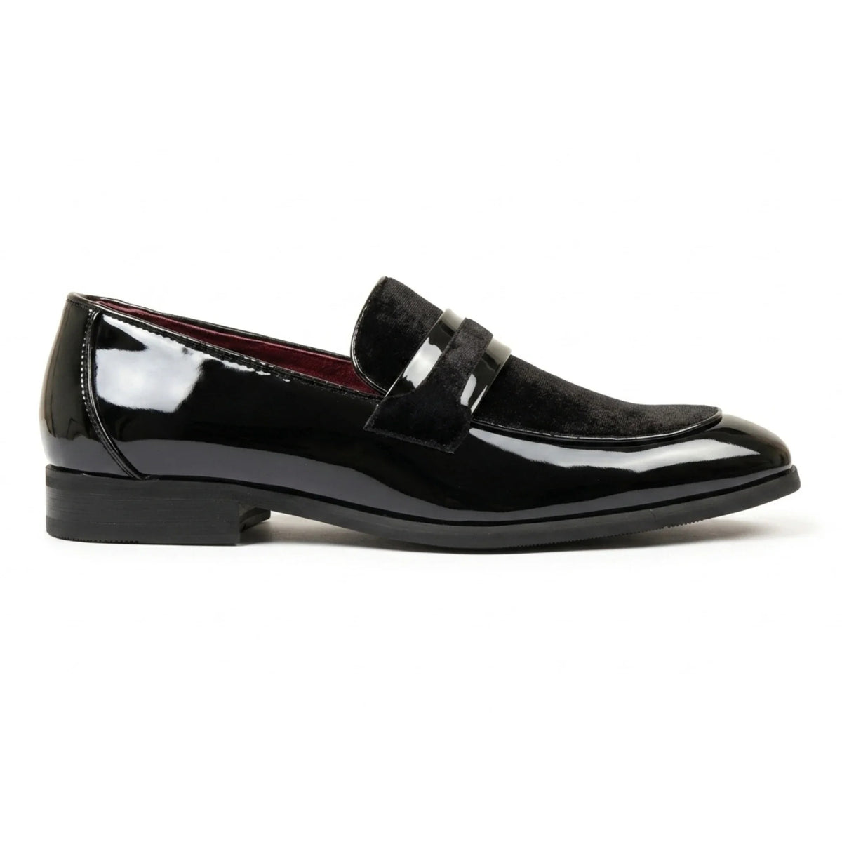Herrslip-on loafers med veganskt läder och sammetsdetaljer i lack
