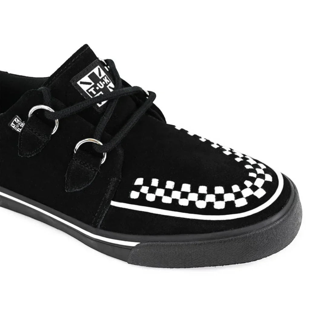 Spetsiga Creeper Sneaker Svarta Vita Mocka Platåskor