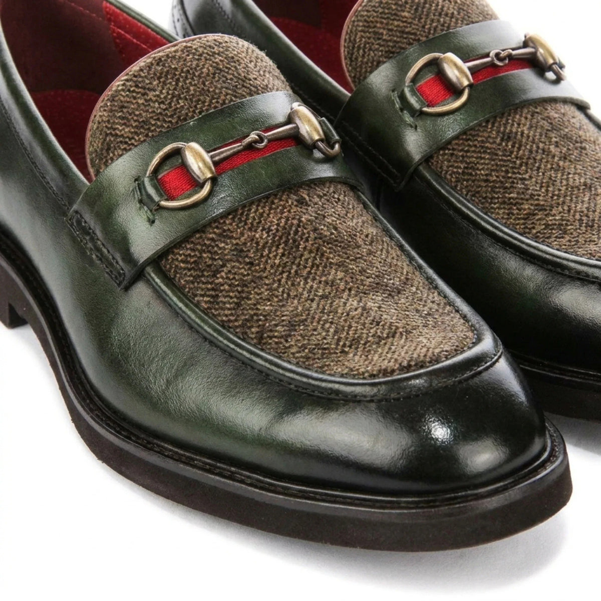 Tristian - Gröna herrloafers i läder i fiskbensmönster i tweed